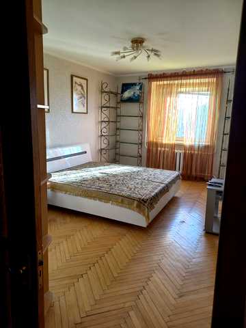 Науки просп., 16