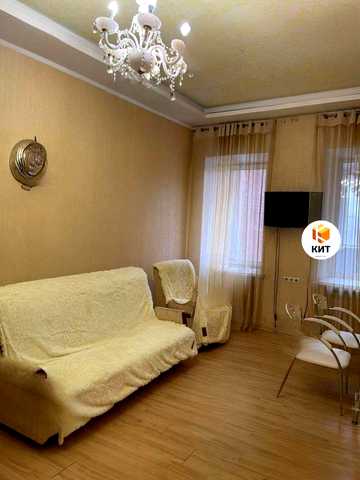 Воробйова вул., 10