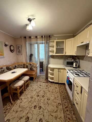 Відродження просп., 43