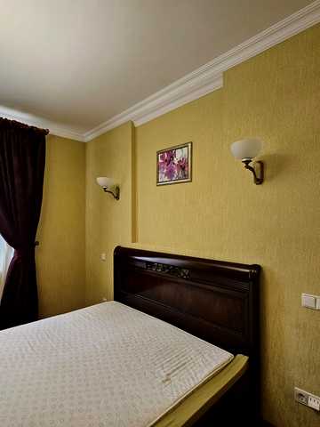Верховинна вул., 35