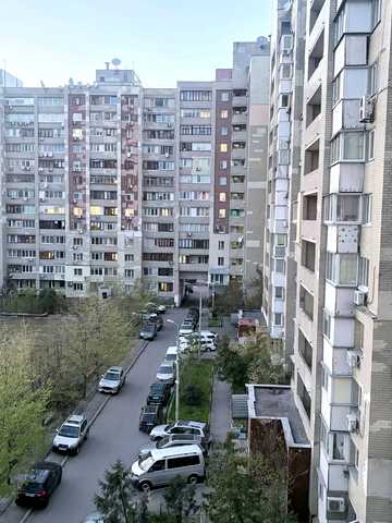 Володимира Івасюка просп. (Героїв Сталінграду), 14-Б