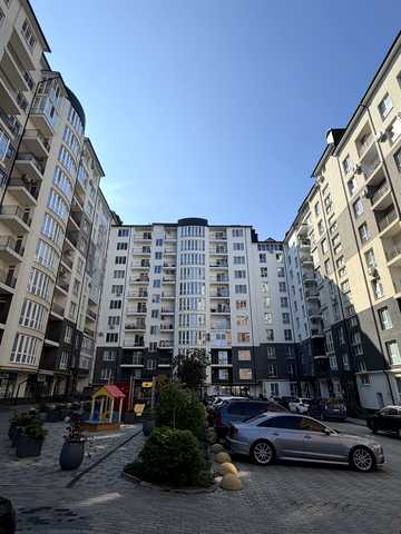 Героя України Олександра Щербанюка вул. (Василя Чапаєва), 79, к.4