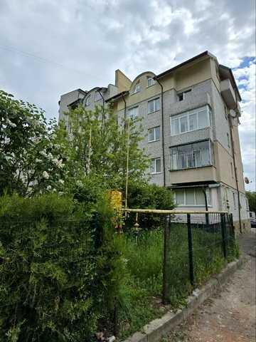 Володимира Івасюка вул., 42а