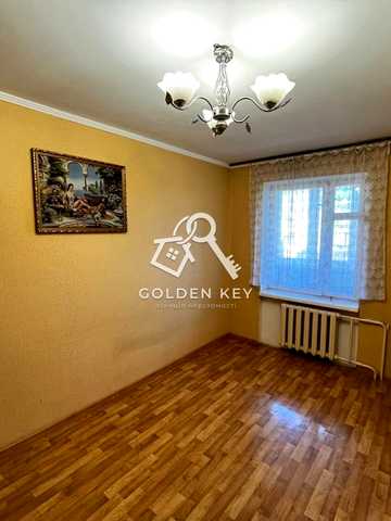 Віктора Оцерклевича вул. (Курчатова), 17