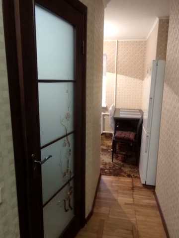Адміральський просп. (Патріса Лумумби), 1а