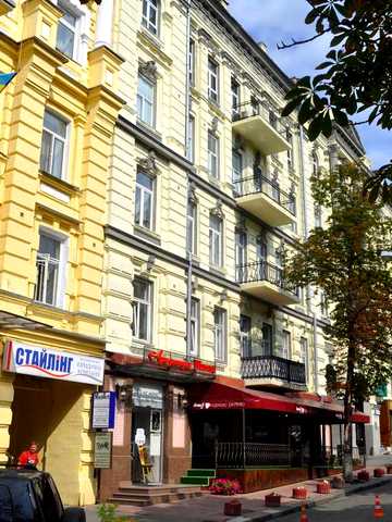 Антоновича вул. (Горького), 14