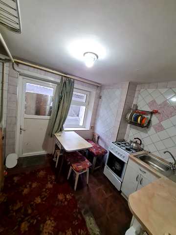 Лєскова вул., 7