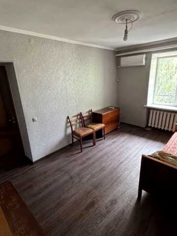 Олеся Гончара вул., 15