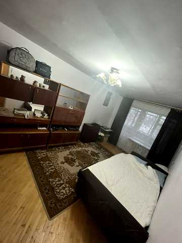 Степана Бандери вул., 69