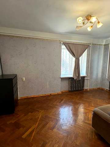 Остапа Вишні вул., 7