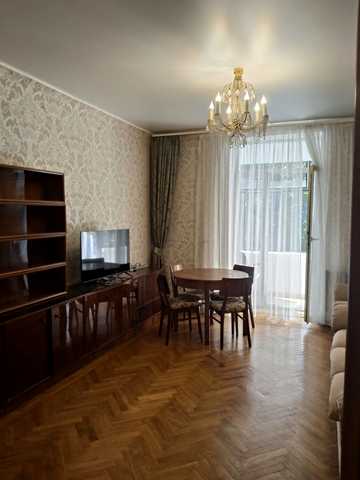 Дмитра Яворницького просп. (Карла Маркса), 33