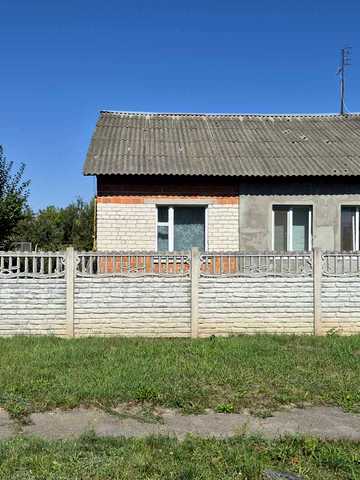 Центральна, 6