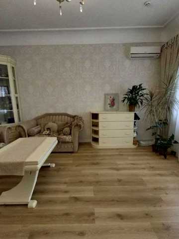 Дмитра Скоробогатова вул., 5