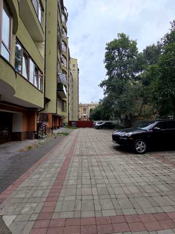 Гетьмана Мазепи вул., 35-А