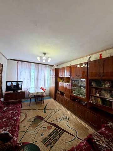 Метробудівська вул., 12