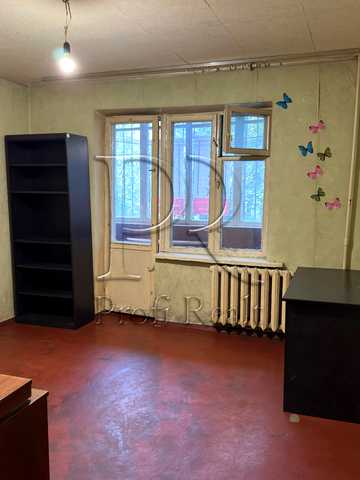 Європейського Союзу просп. (Правди), 3