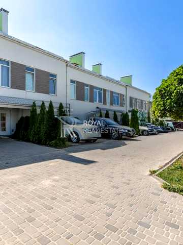 Вул. Миколайчука