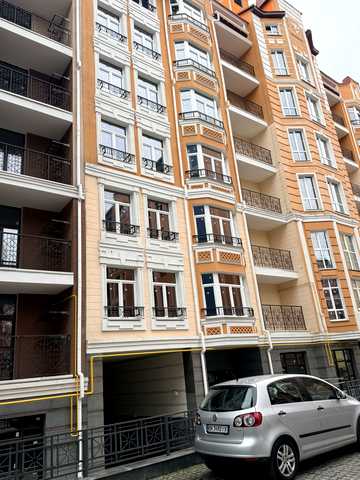 Дегтярна вул., 20
