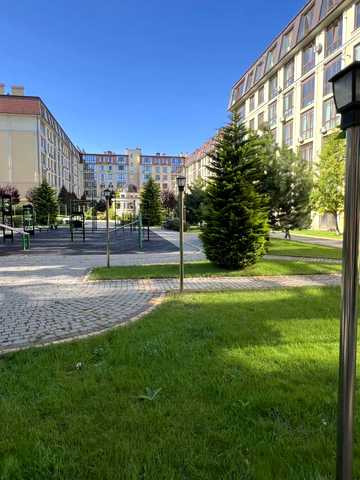 Дача Ковалевського вул., 121 к1