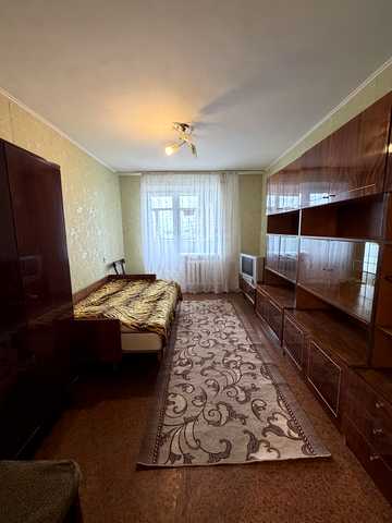 Олімпійська вул., 7