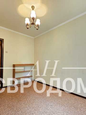 Перемоги просп., 65