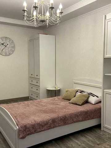 Урлівська вул., 20