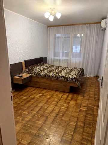 Патріарха Мстислава Скрипника вул. (Миколи Островського), 13