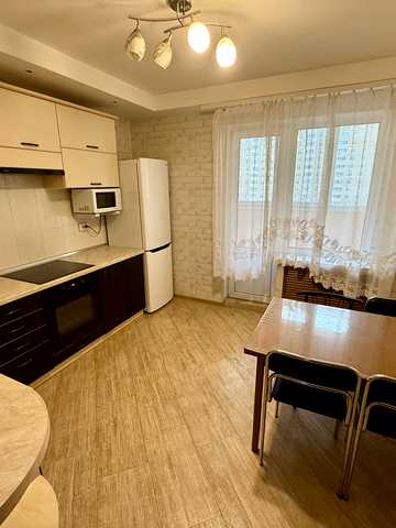 Миколи Закревського вул., 97