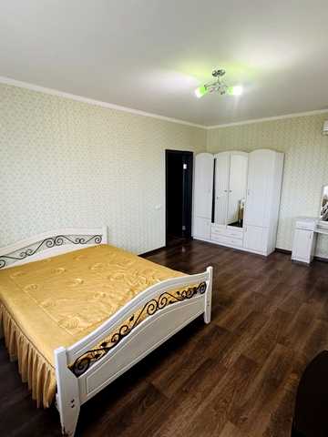 Юрія Кондратюка вул., 7