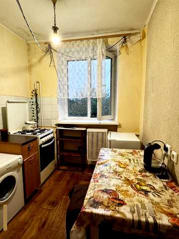 Леся Курбаса просп., 9-Д