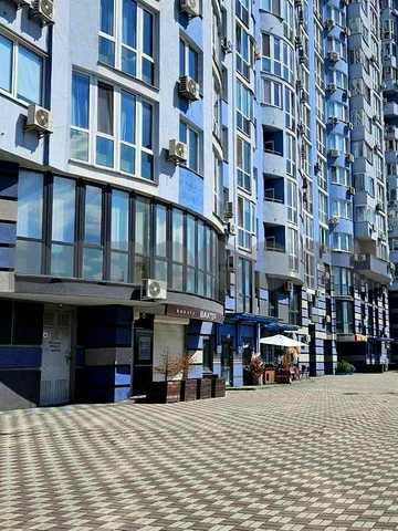 Соборності просп. (Возз'єднання), 30