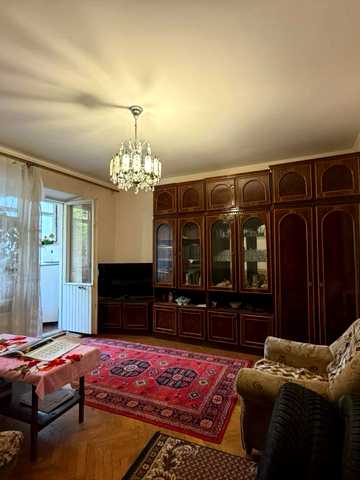 Богдана Хмельницького вул., 78