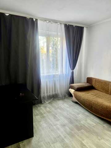 Миколи Бажана просп., 7-Б