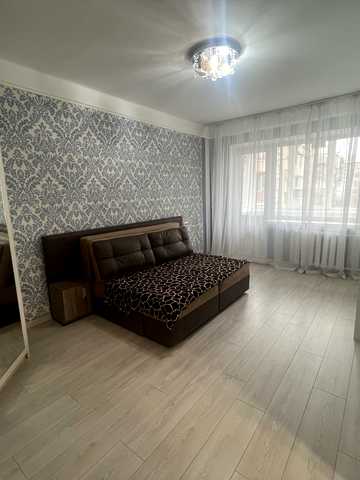 Івана Микитенка вул., 23