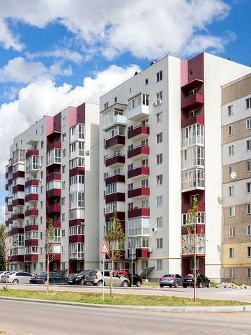 Курсанта Єськова вул., 14-Б