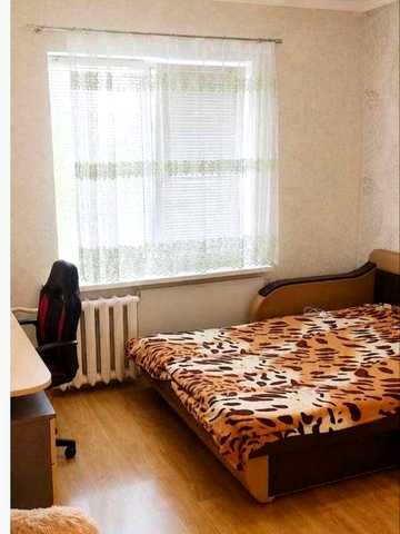 Героїв просп., 35