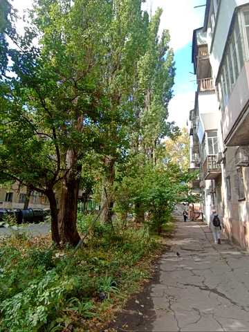 Місячний пров., 4