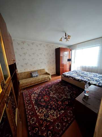 Йорданська вул. (Лайоша Гавро), 3