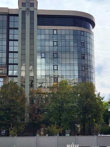 Михайла Грушевського вул., 21