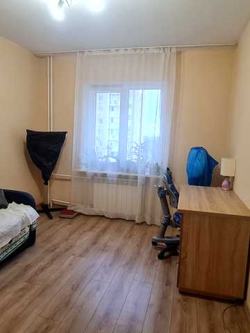 Георгія Гонгадзе просп. (Радянської України), 18-Е