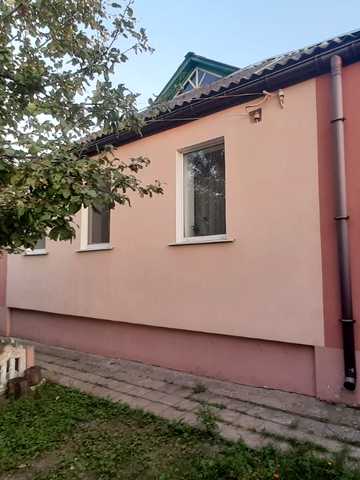 Горіхова, 35
