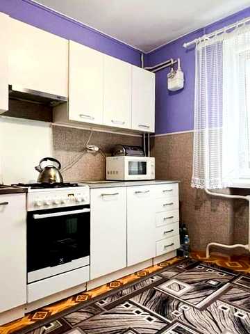 Самбірська вул., 100
