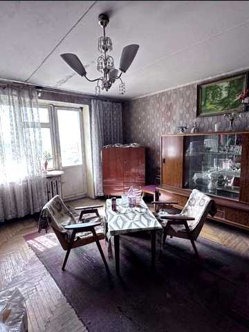 Михайла Грушевського вул., 148