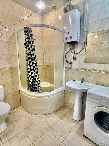 Круп'ярська вул., 5