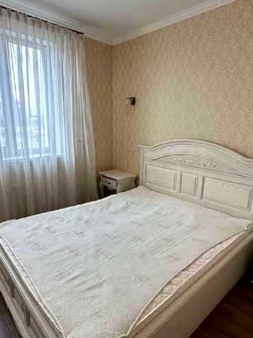 Героїв полку "Азов" вул. (Маршала Малиновського), 8