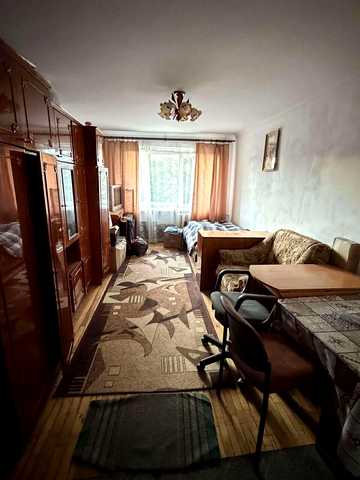 Садова вул., 27
