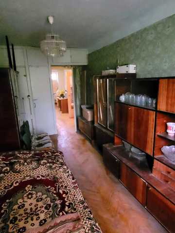 Астрономічна вул., 19