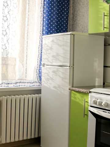 Олександра Поля вул., 18