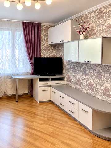 Боголюбова вул., 14