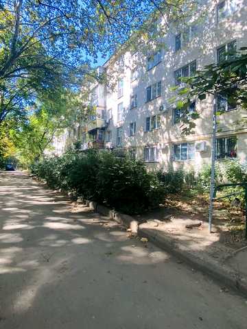 Академіка Філатова вул., 33